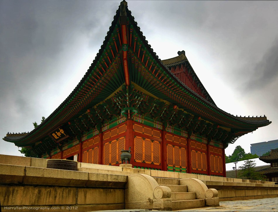 Deosukgung Palace
